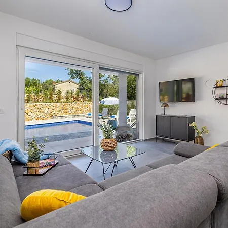 Villa Katharina S Privatnim Bazenom *