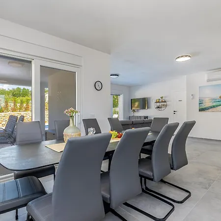 Vila Katharina S Privatnim Bazenom Zgaljic