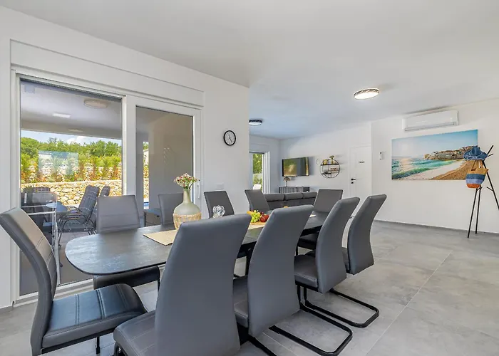 Vila Katharina S Privatnim Bazenom Zgaljic